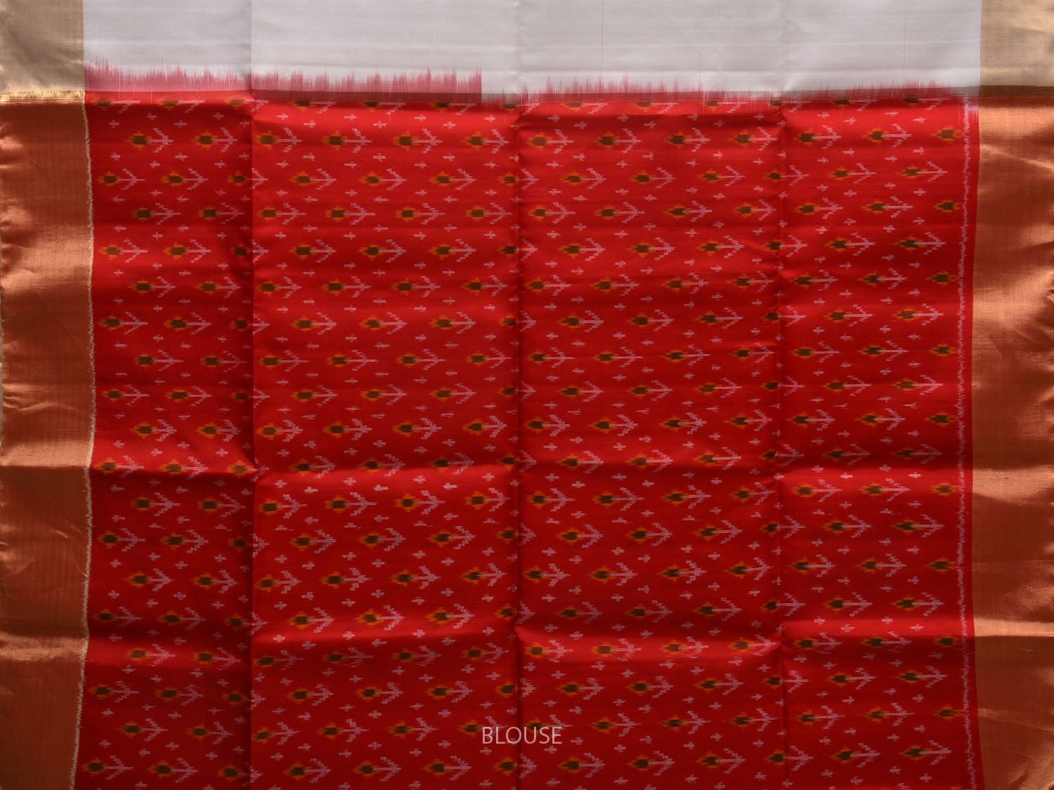 White Pochampally Ikat Silk handloom Plain Saree with Pallu Design i0676