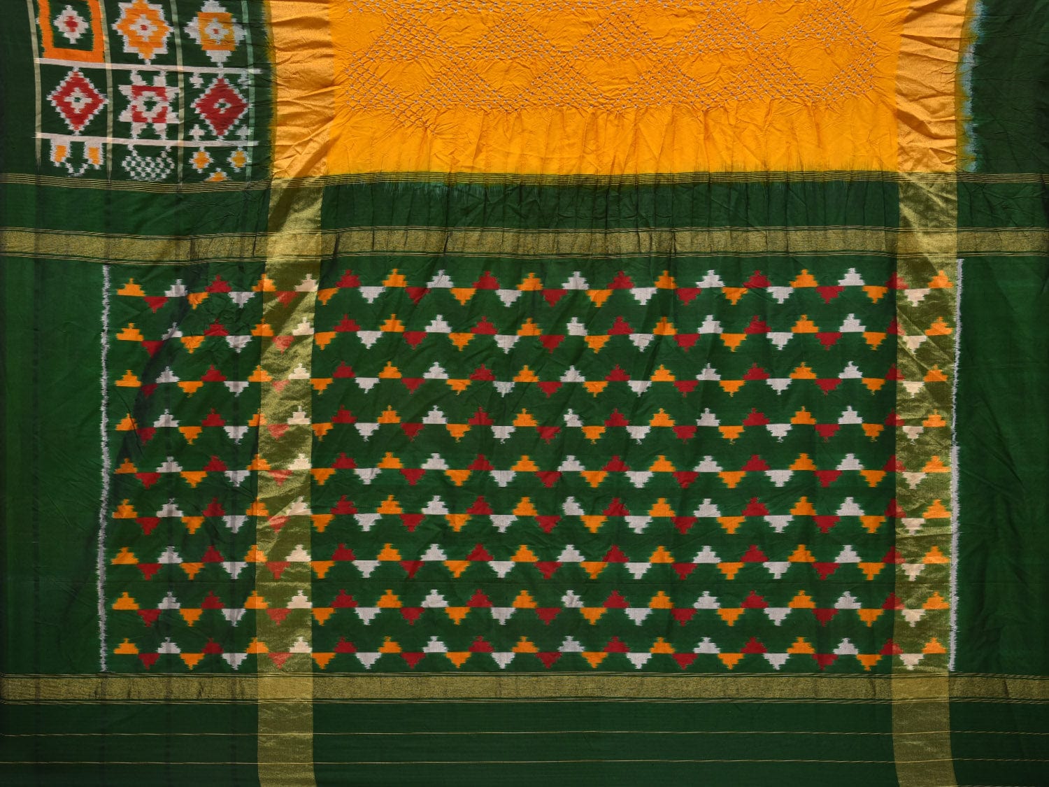 Yellow and Green Bandhani Ikat Silk Handloom Saree with One Side Border Design bn0360