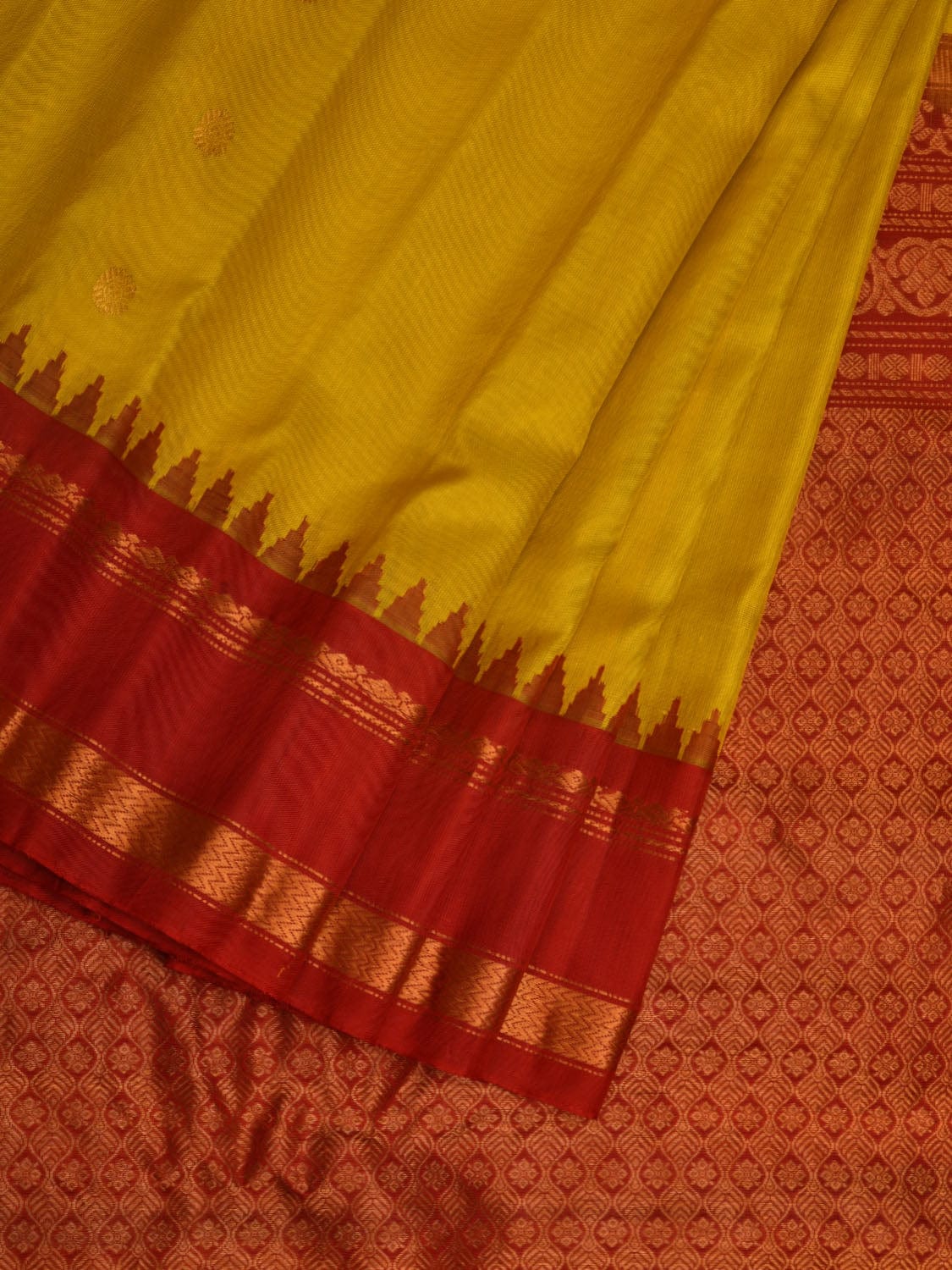 Yellow and Red Gadwal Silk Handloom Saree with Buta and Border Design g0324