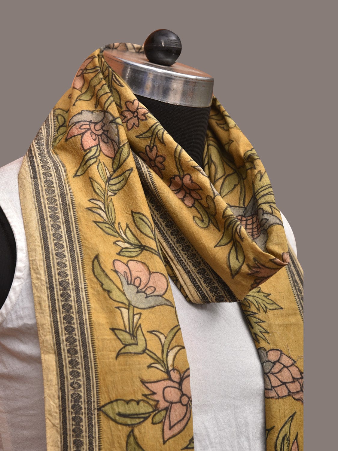 Yellow Kalamkari Hand Painted Cotton Handloom Dupatta with Tree of Life Design ds3580