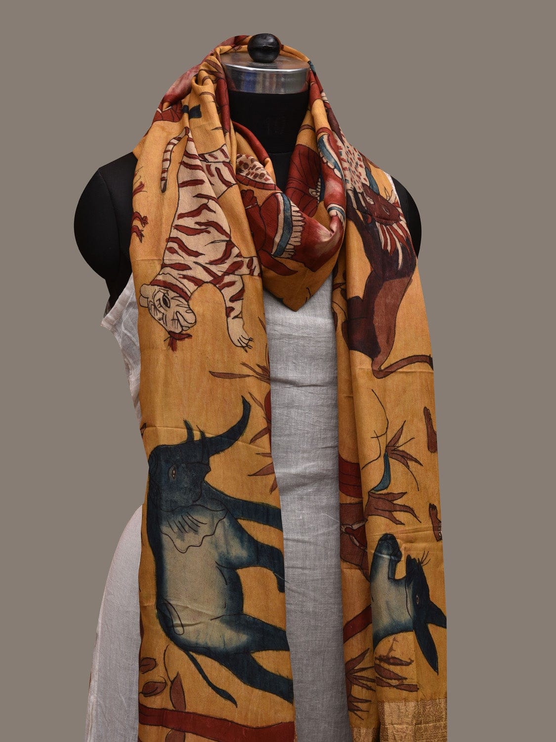 Yellow Kalamkari Hand Painted Kanchipuram Silk Handloom Dupatta with Animals and Hunters Design ds2637