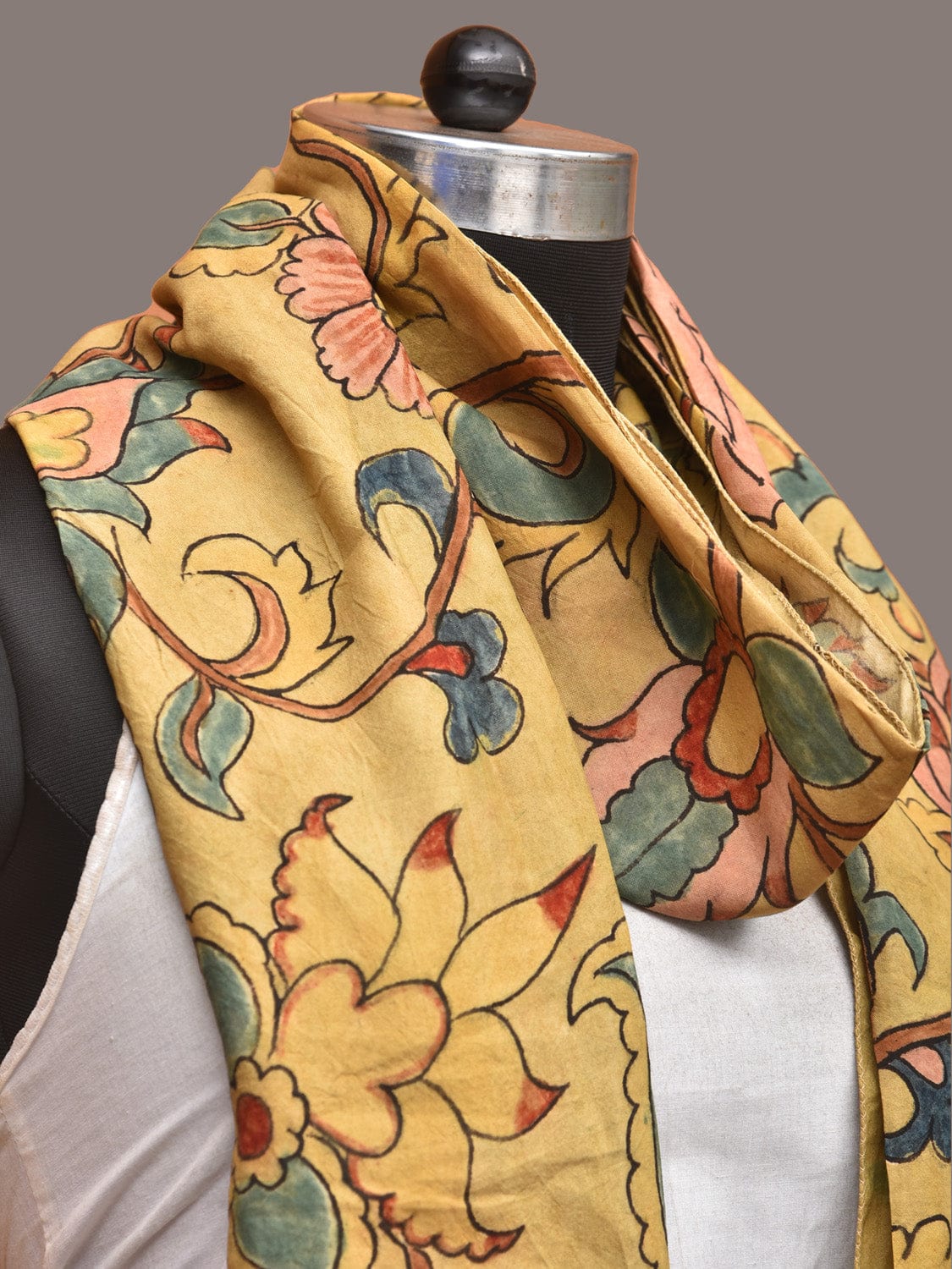 Yellow Kalamkari Hand Painted Sico Stole with Floral Design ds3311