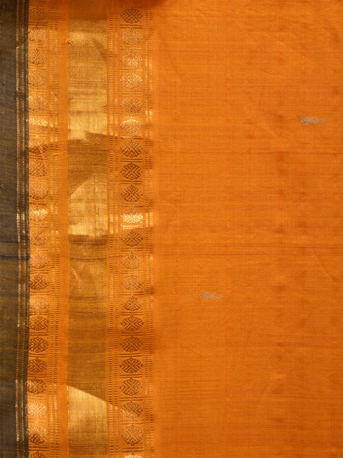 Yellow Uppada Cotton Handloom Saree with Karpur Pallu Design u1873